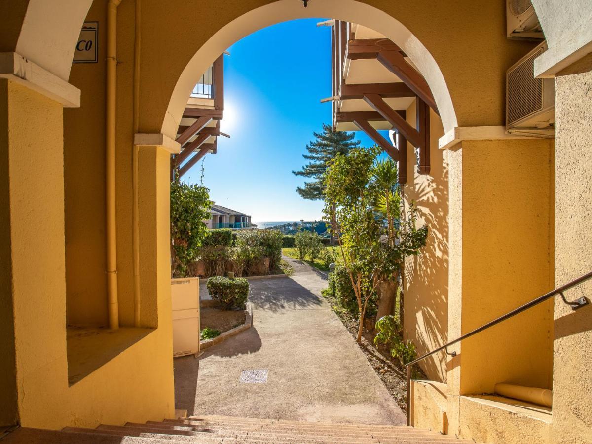 Apartment Village Cap Esterel - Le Village-68 By Interhome Saint-Raphaël Dış mekan fotoğraf