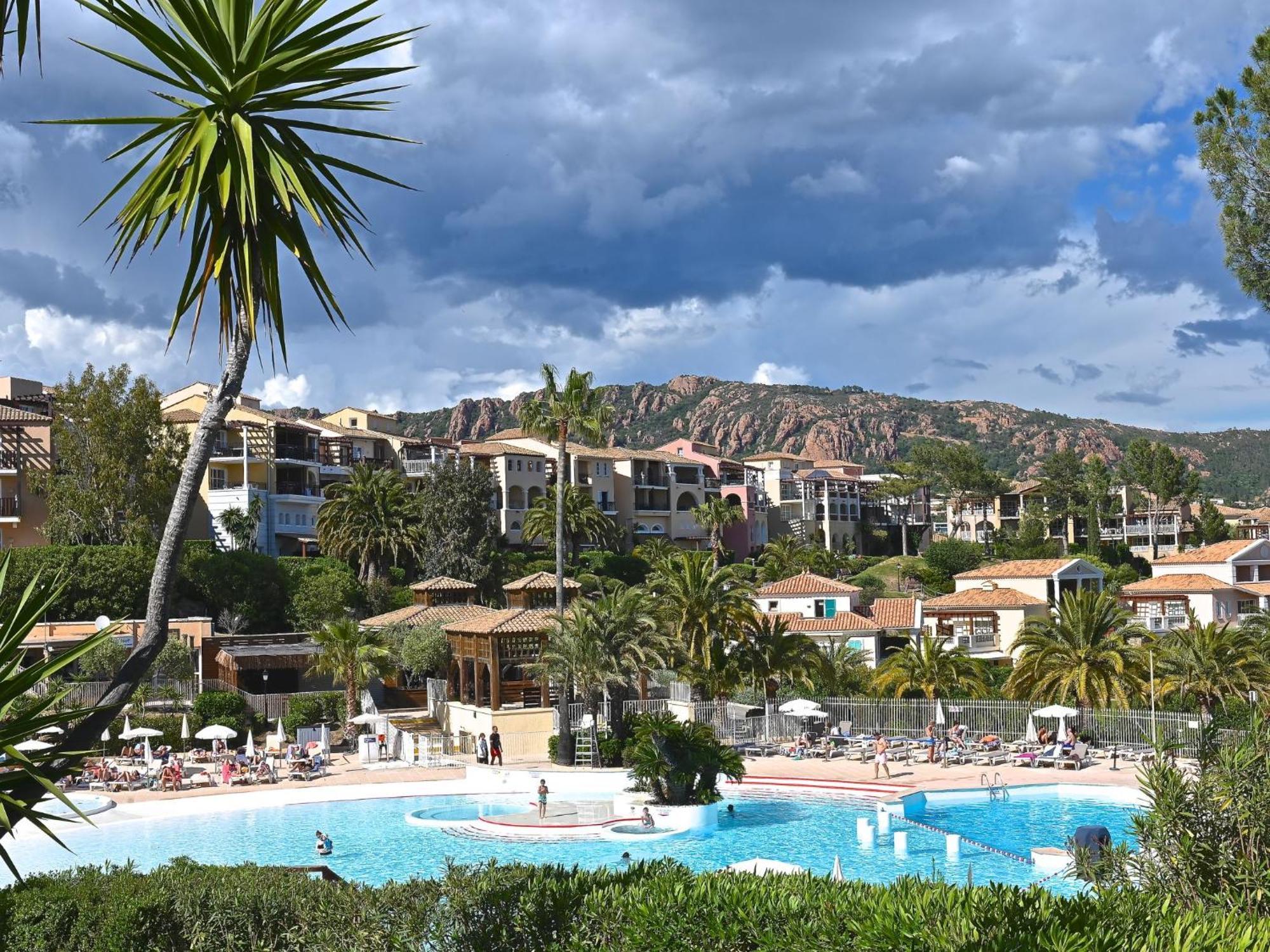 Apartment Village Cap Esterel - Le Village-68 By Interhome Saint-Raphaël Dış mekan fotoğraf